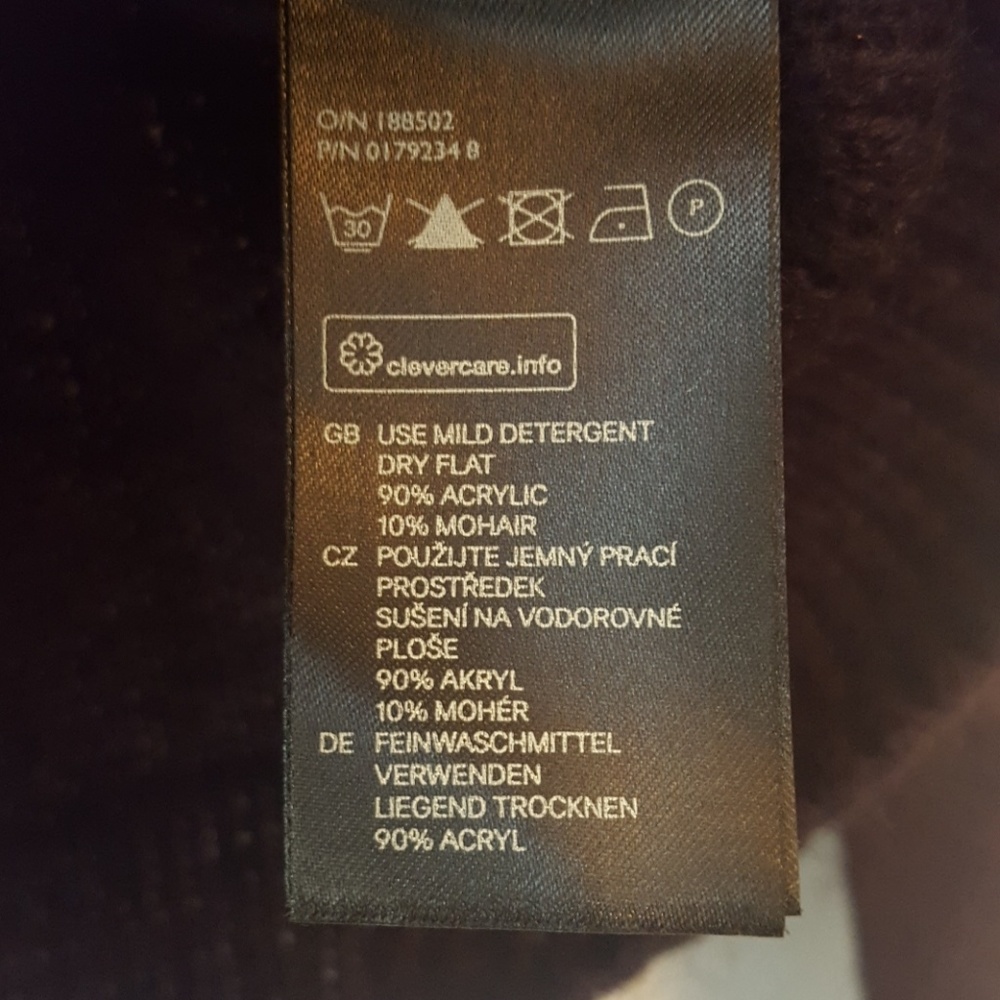 H&M sweater - Picture 3 of 4